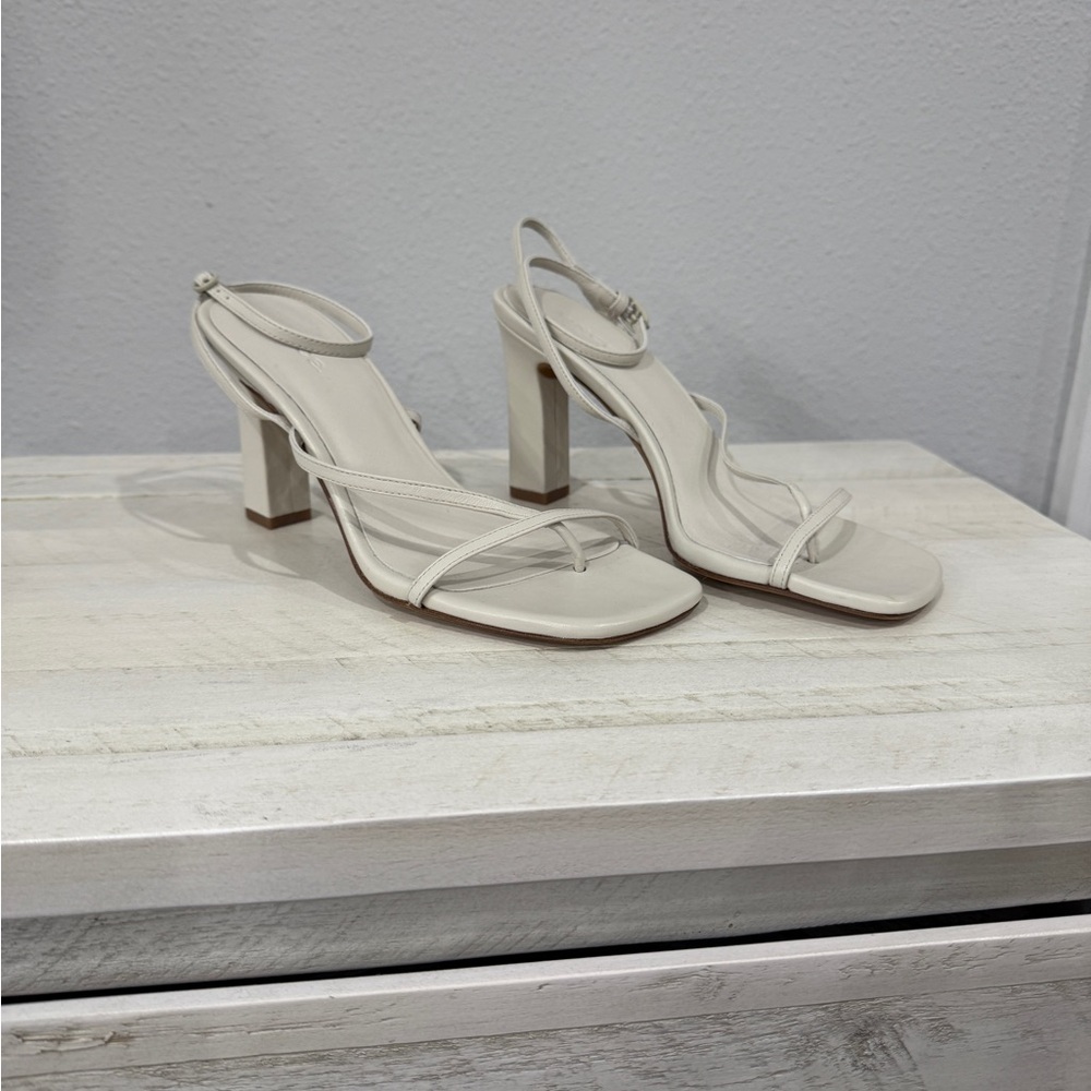 NWOT Vince Elegant Off White Strappy Heels